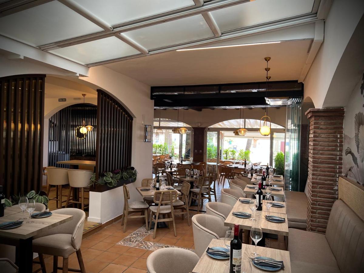 Hostal Marissal By Dorobe Nerja Luaran gambar