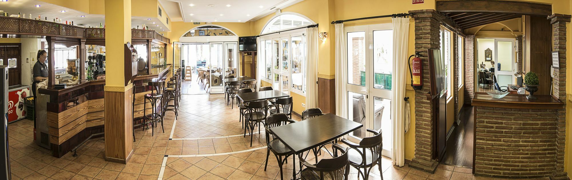 Hostal Marissal By Dorobe Nerja Luaran gambar